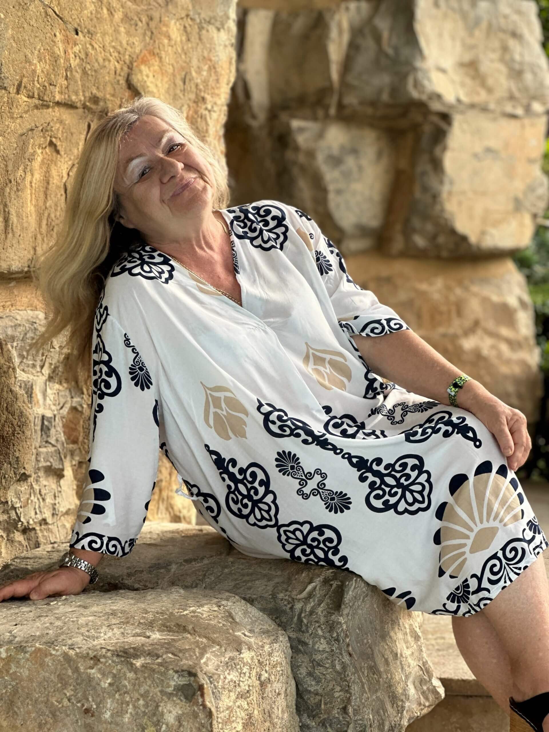 autorinnen-meerschreibzeit-ursula-schmid-spreer-ganzkörper-grotte